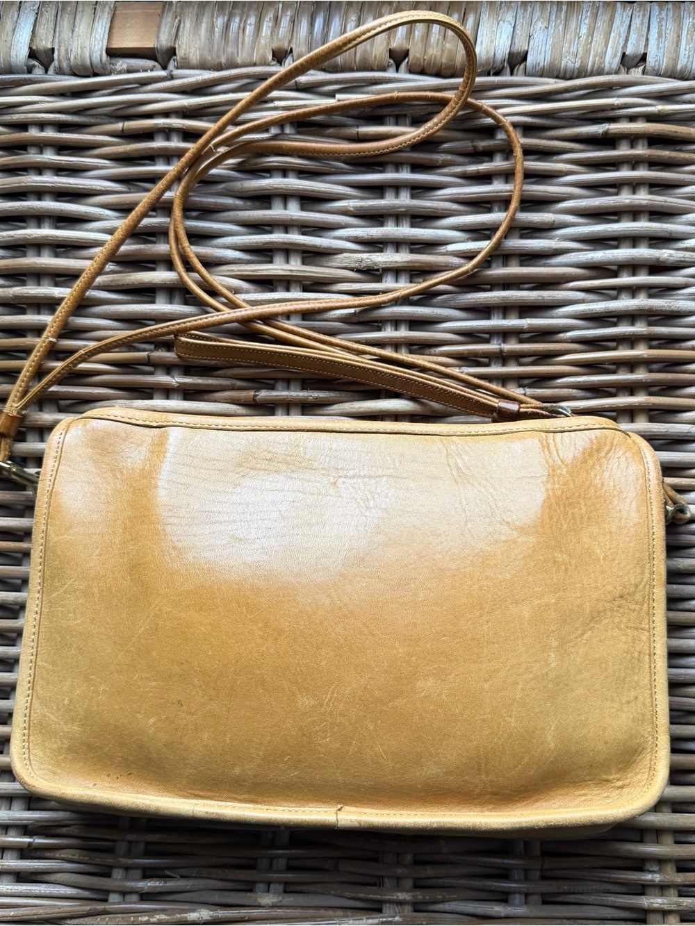 Vintage COACH Shoulder Bag 70s 5928 New York City Leather Classic Bonnie Cashin